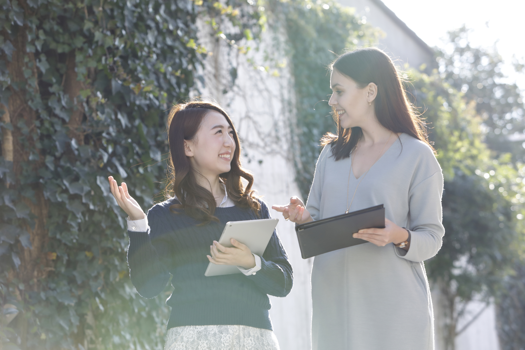 海外留学がしたい！専門学校？大学？どっちがオススメ？